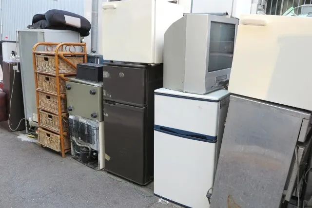 【大型家具・家電の不用品回収】自力で運べない荷物を楽に捨てる方法